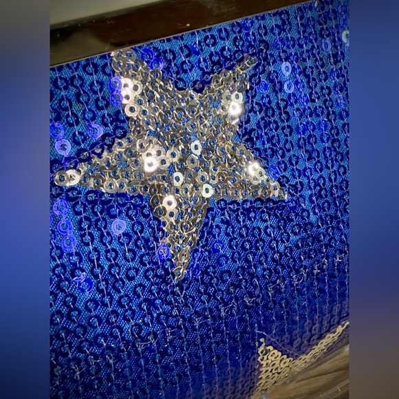 SOLD Blue and Silver Star Sequin Kiss-Lock Clutch - Picture 4 of 14